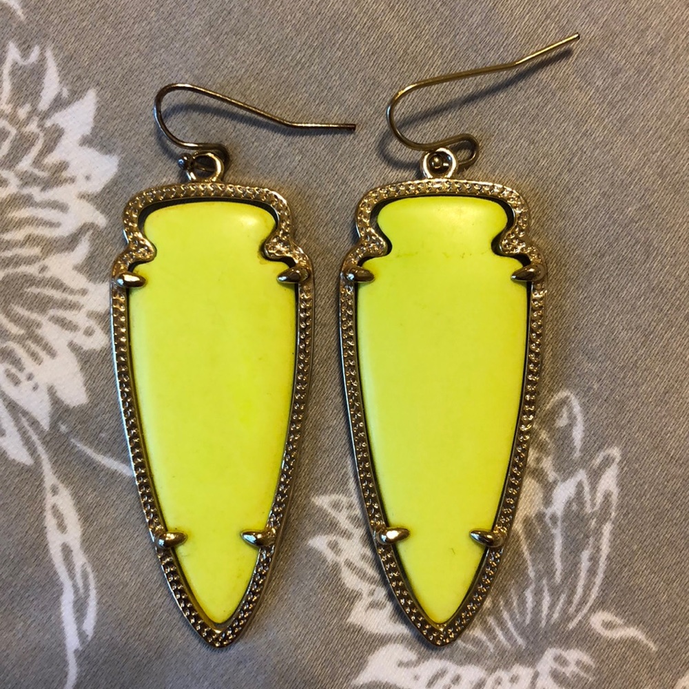 Skylar earring - Kendra Scott - RARE!